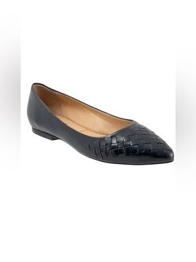 TROTTERS navy blue size 9 woven leather flats
